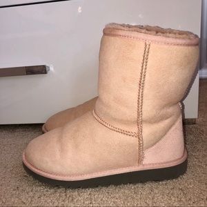 baby pink uggs (authentic) size 5-6.5